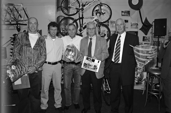 Weltmeisterfestijn: Vlnr: Theo Joosten, Ron Vroom, Rob Dijkman, Jan Janssen, Ron Smit Foto: Richard Ran