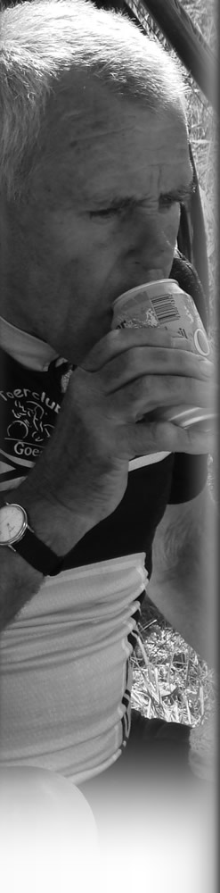 Wielerexpress 2007 - Een oude man duw je niet - Fietsen met Zeeuwen blijft avontuurlijk